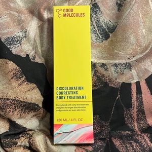 Good Molecules discoloration correcting body treatment